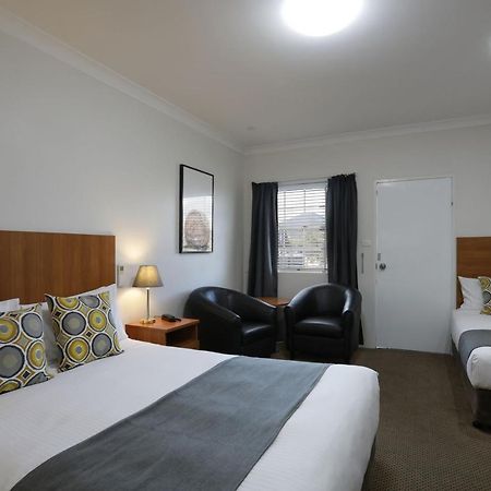 Cadman Motor Inn And Apartments Tamworth Exterior photo