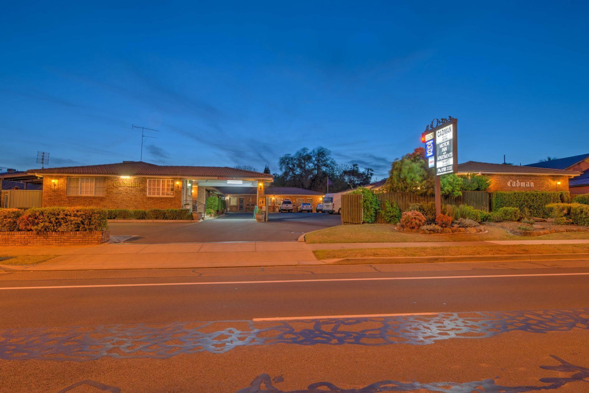 Cadman Motor Inn And Apartments Tamworth Exterior photo