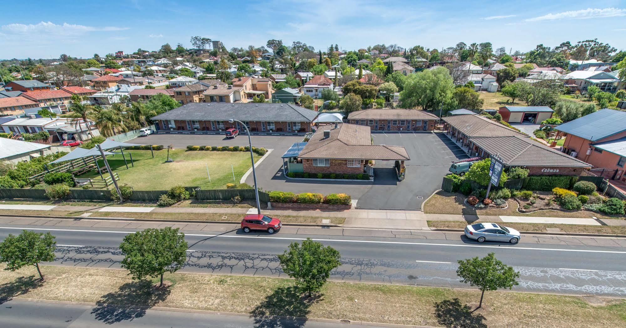 Cadman Motor Inn And Apartments Tamworth Exterior photo